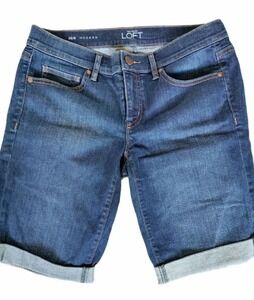 Ann Taylor Loft bermuda Jean Shorts Size 6 (28) Blue NEW